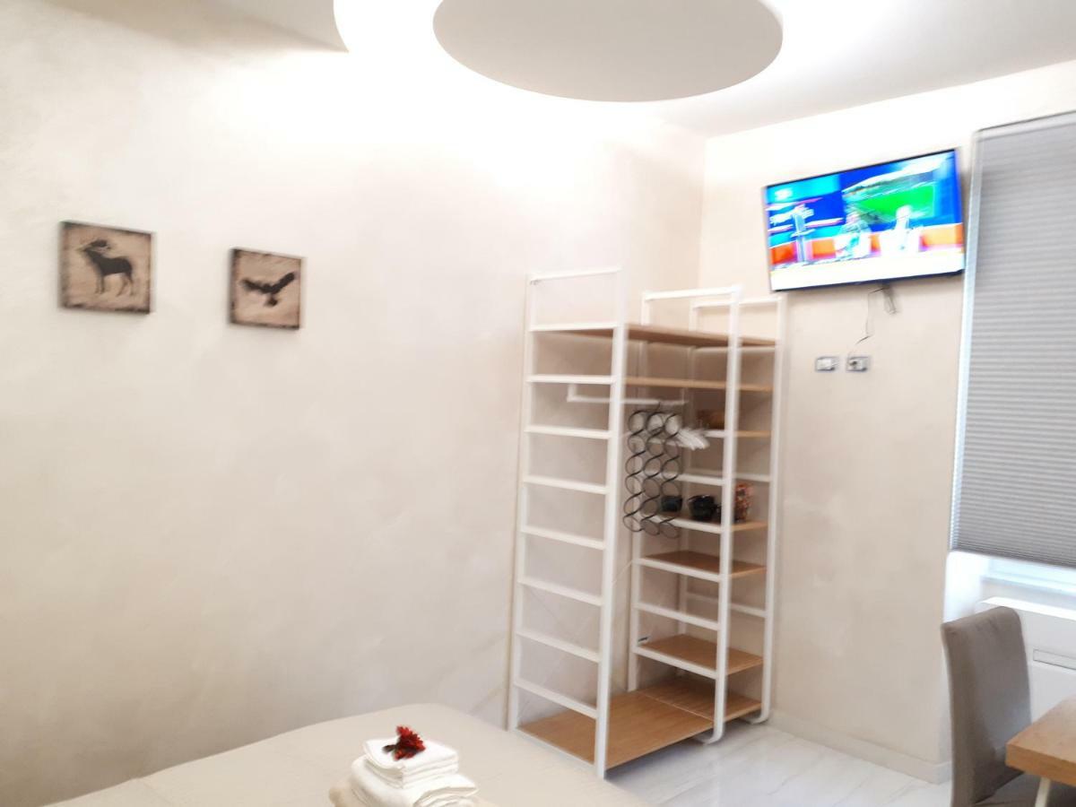 Silver House ลาสเปเซีย ภายนอก รูปภาพ